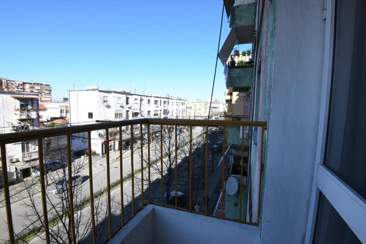 Rondine Studio Apartment Tirana Exterior photo
